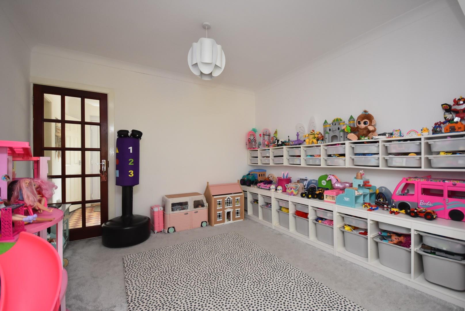 20 Knowbury Avenue, Penarth, CF64 5RX